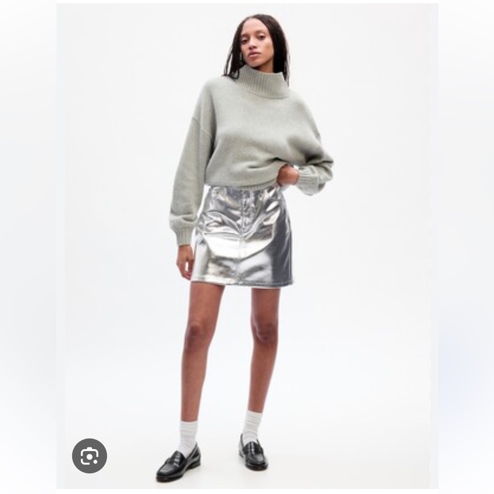 Gap Silver Vegan Mini Skirt, sz 2 - Picture 1 of 8